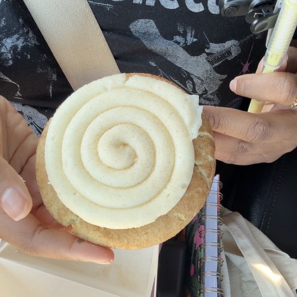 Crumbl - West County - Snickerdoodle Cupcake Cookie - Bakeries Near Me - Des Peres, Missouri Crumbl - West County - Snickerdoodle Cupcake Cookie - Bakeries Near Me - Des Peres, Missouri
