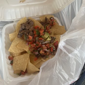 The Upper Room Kitchen - $15 BBQ steak nachos.Where's the BBQ sauce.where's the nacho cheese? Don't waste your time or money. - Salad Near Me - Tracy, California