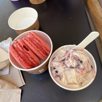 Amorino - Large raspberry gelato macaroons and amarena flavor gelato. Get the smaller macaroons if you can. - Waffles Near Me - Cannes, 06