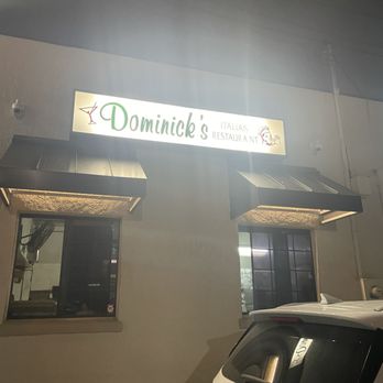 Dominicks Italian Restaurant - Italian Near Me - Oxnard, California