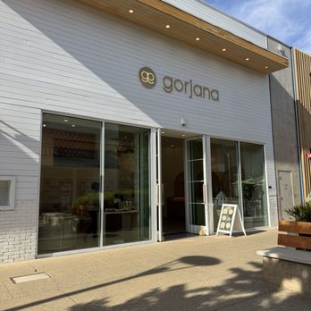 gorjana - Storefront - Jewelry Near Me - Palo Alto, California