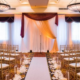 Ceremony set up at the Carleton of Oak Park