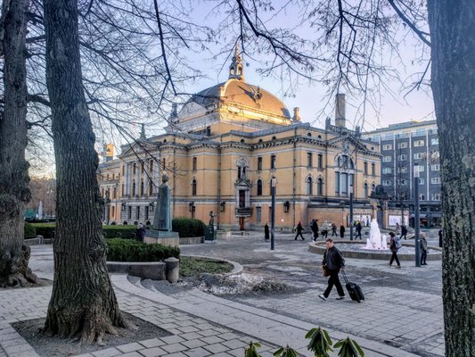 National Theater by null
