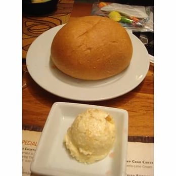 Kona Cafe - Bread with honey macadamia nut butter - Sushi Bars Near Me - Lake Buena Vista, Florida Kona Cafe - Bread with honey macadamia nut butter - Sushi Bars Near Me - Lake Buena Vista, Florida