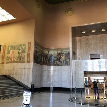 Oregon State Capitol - Landmarks & Historical Buildings Near Me - Salem, Oregon