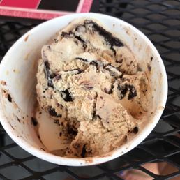 Espresso crunch ice cream! Espresso crunch ice cream!