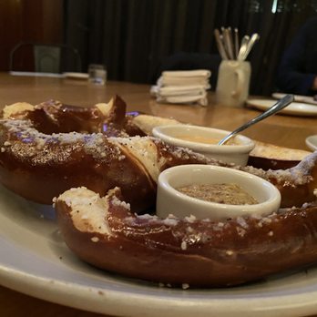 Schroeder's - Pubs Near Me - San Francisco, California