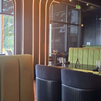 Noir Kitchen & Cocktails - Soul Food Near Me - Nashville, Tennessee