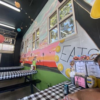 V9 Eats - New American Near Me - St. Petersburg, Florida