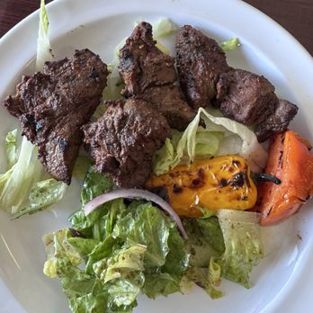 Manna Mediterranean - Filet mignon, salad with homemade dressing & a grilled pepper & tomato! - Greek Near Me - Henderson, Nevada