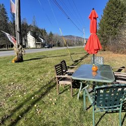 Tadi's food truck - Mt Snow in the background