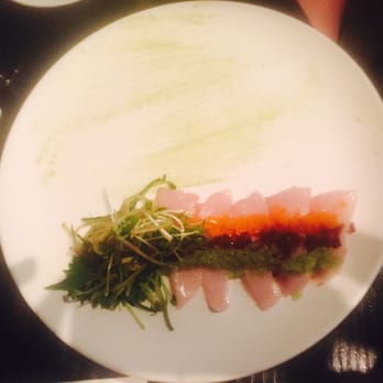 Amuse Wine Bar - Yummy hamachi with a soy sauce made as a jelly-tasty - Wine Bars Near Me - Honolulu, Hawaii