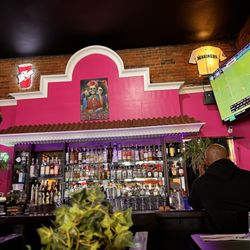 Tacos & Beer - Inside bar