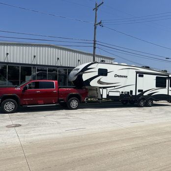 Advance Camping Sales - RV Dealers Near Me - Milwaukee, Wisconsin Advance Camping Sales - RV Dealers Near Me - Milwaukee, Wisconsin
