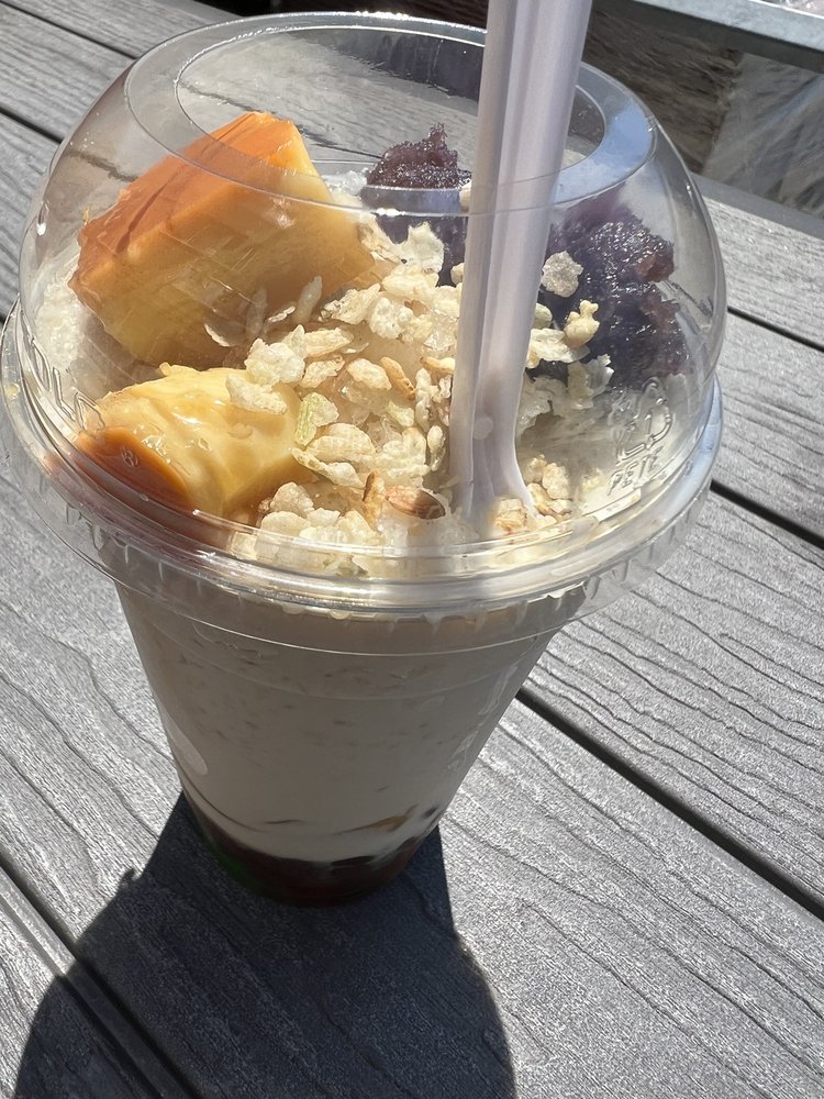 ISLES PINOY DEPOT MONTREAL Updated September 2024 6045 Victoria