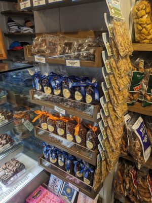Pennsylvania General Store by null