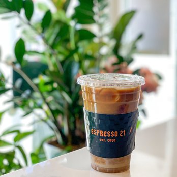 Espresso 21 - Iced Latte with 1 pump vanilla, 1 pump caramel, and oat milk - Cafes Near Me - Unionville, Ontario Espresso 21 - Iced Latte with 1 pump vanilla, 1 pump caramel, and oat milk - Cafes Near Me - Unionville, Ontario