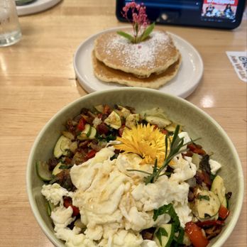 Egg Posh - The Works Bowl - Breakfast & Brunch Near Me - Frisco, Texas Egg Posh - The Works Bowl - Breakfast & Brunch Near Me - Frisco, Texas