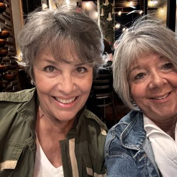 Ocado Restaurant - Friends having a late dinner!! - Vegan Near Me - Sherman Oaks, California