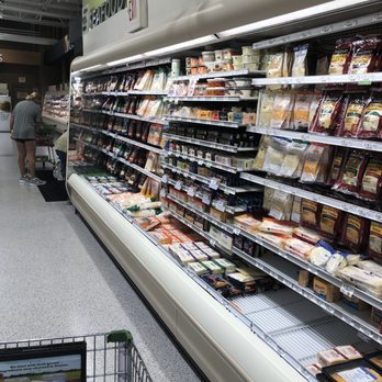 Publix - a view of a grocery store aisle - Grocery Near Me - Lilburn, Georgia Publix - a view of a grocery store aisle - Grocery Near Me - Lilburn, Georgia
