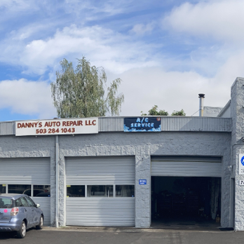 Danny's Auto Repair - Three working bays and usually several mechanics on duty. - Auto Repair Near Me - Portland, Oregon Danny's Auto Repair - Three working bays and usually several mechanics on duty. - Auto Repair Near Me - Portland, Oregon