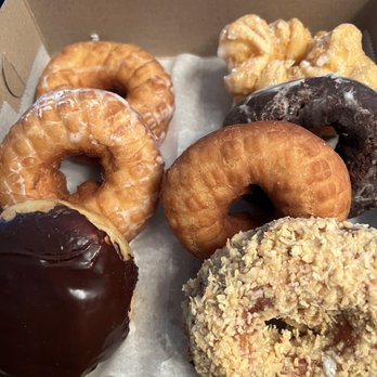 Spunky Dunkers Donuts - Variety - Donuts Near Me - Palatine, Illinois