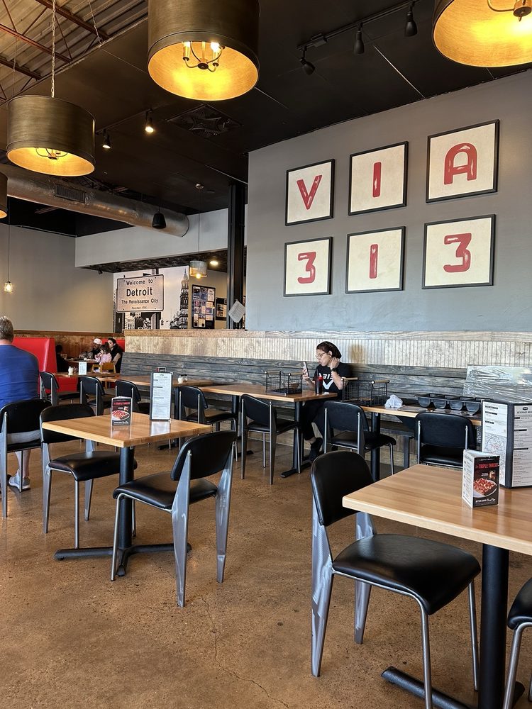 Via 313 Pizza
