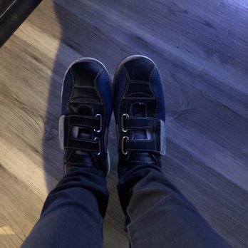 Malibu Jack's Lexington - Bowling shoes with Velcro - Go Karts Near Me - Lexington, Kentucky Malibu Jack's Lexington - Bowling shoes with Velcro - Go Karts Near Me - Lexington, Kentucky