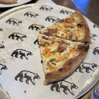 OMNI Brewery & Taproom - Egg roll pizza - Breweries Near Me - Maple Grove, Minnesota