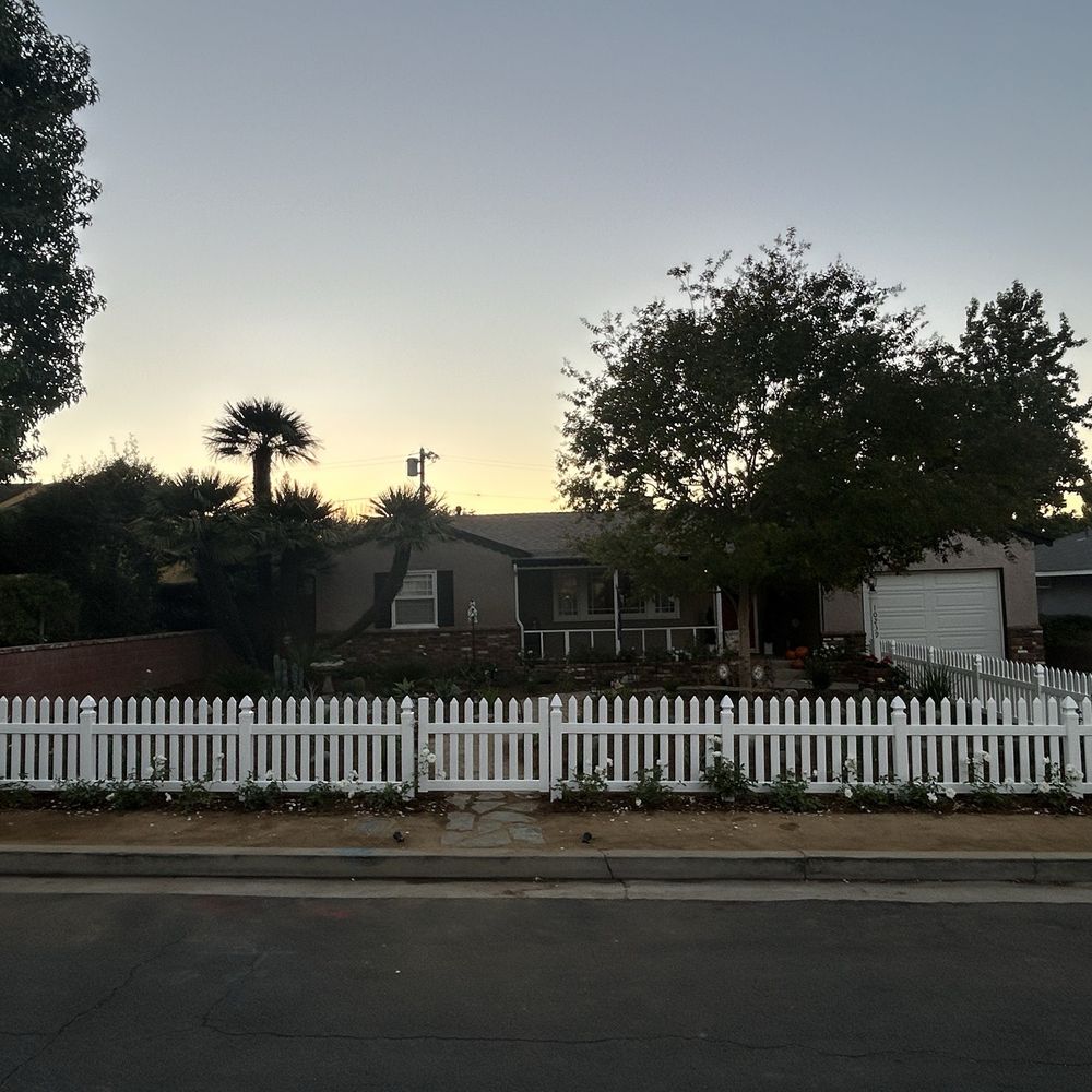 Practic Vinyl Fencing - Fences & Gates Near Me - Rosemead, California Practic Vinyl Fencing - Fences & Gates Near Me - Rosemead, California