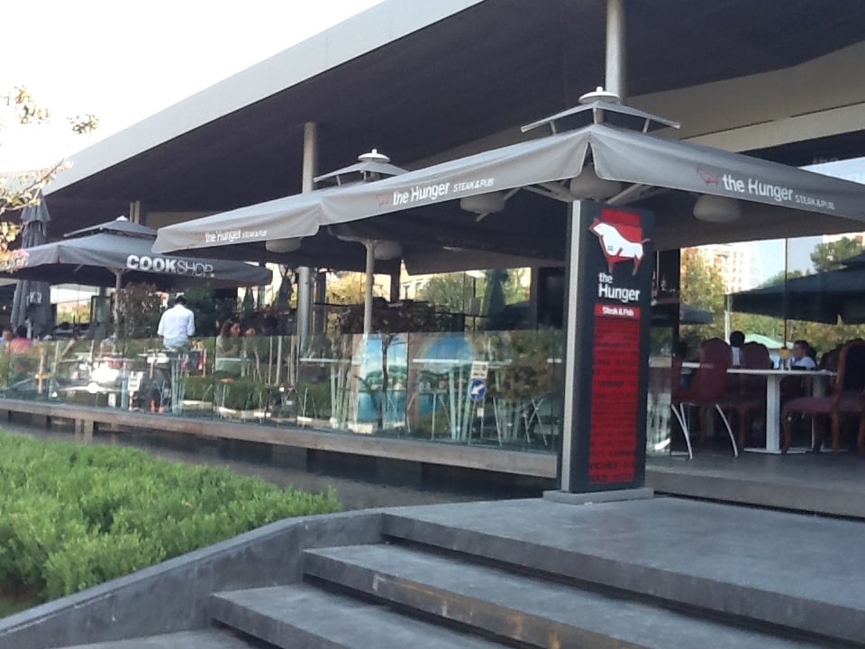 The Hunger Steak & Pub