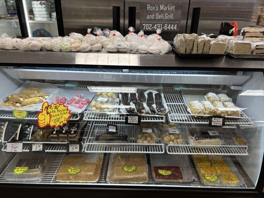 Ron’s Market by null