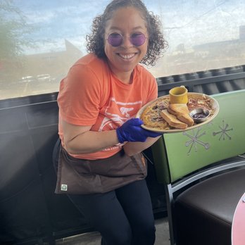 Snooze, an A.M. Eatery - Chea an amazing & awesome server - Breakfast & Brunch Near Me - Tucson, Arizona Snooze, an A.M. Eatery - Chea an amazing & awesome server - Breakfast & Brunch Near Me - Tucson, Arizona