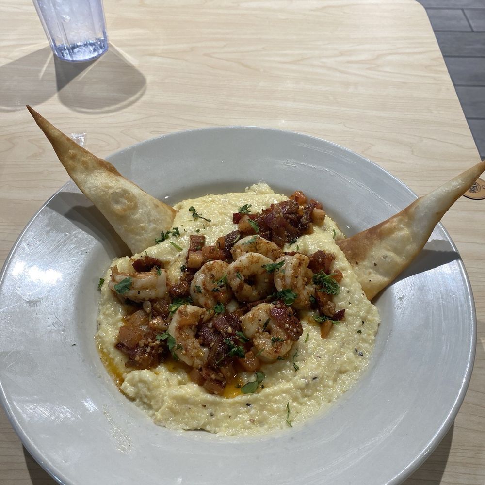 Shrimp & Grits Shrimp & Grits
