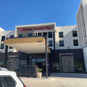 Hilton Garden Inn Waco - Entrance - Hotels Near Me - Waco, Texas