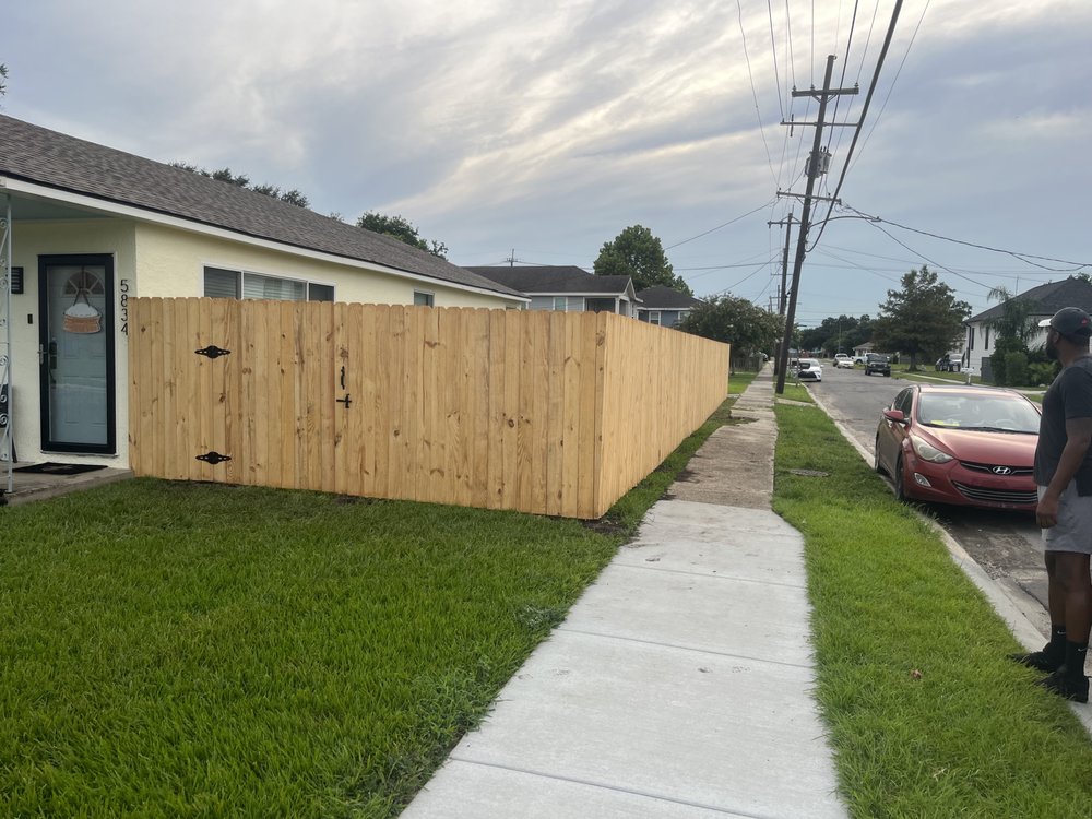 Slide of R&R Repairs and Renovations DBA Dabdoub’s Fencing