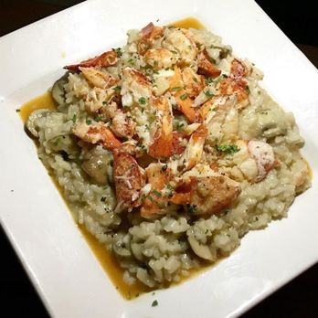 Edgewater Restaurant - Custom - Seafood Near Me - Hampton Bays, New York