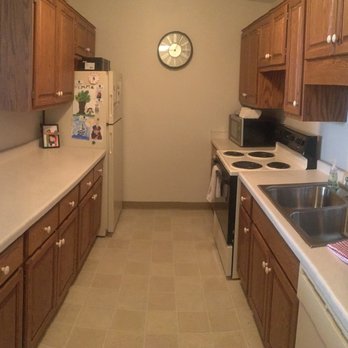 Tower Apartments - The kitchen overlooks the living room; open floor feel! - Apartments Near Me - Milwaukee, Wisconsin Tower Apartments - The kitchen overlooks the living room; open floor feel! - Apartments Near Me - Milwaukee, Wisconsin