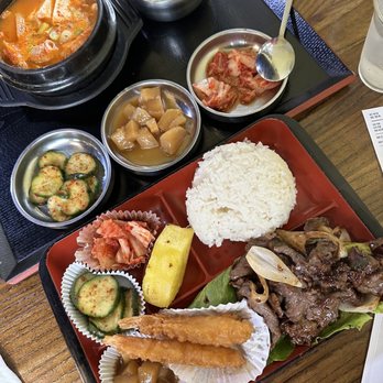Stun Cube - Beef Bulgogi and spicy tofu soup - Korean Near Me - Salt Lake City, Utah Stun Cube - Beef Bulgogi and spicy tofu soup - Korean Near Me - Salt Lake City, Utah