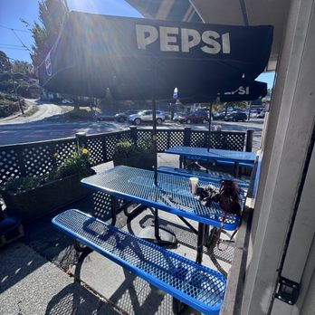 Emerald City Fish & Chips - Al fresco seating - Fish & Chips Near Me - Seattle, Washington Emerald City Fish & Chips - Al fresco seating - Fish & Chips Near Me - Seattle, Washington