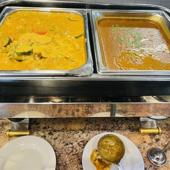 Indish Exotic Indian Restaurant & Bar - 9 Jewels of Vegetables & Dal Makhani - Indian Near Me - Brandywine, Maryland Indish Exotic Indian Restaurant & Bar - 9 Jewels of Vegetables & Dal Makhani - Indian Near Me - Brandywine, Maryland