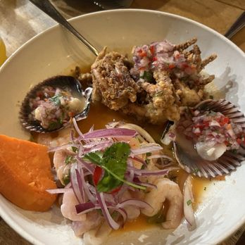Limon - Limon Ceviche mixto (A su mare) - Tapas/Small Plates Near Me - Burlingame, California Limon - Limon Ceviche mixto (A su mare) - Tapas/Small Plates Near Me - Burlingame, California