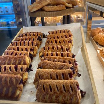 Paris Baguette - Bakeries Near Me - Carlsbad, California Paris Baguette - Bakeries Near Me - Carlsbad, California