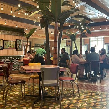 Chuy's - Dining room - Bars Near Me - Pembroke Pines, Florida