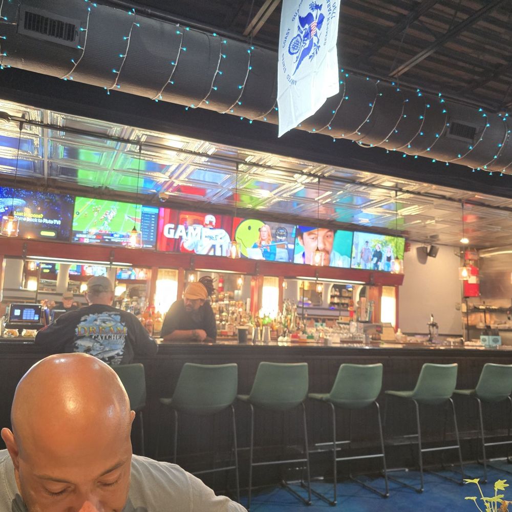 Sandman Grill - The bar - Sports Bars Near Me - Hampton, Virginia