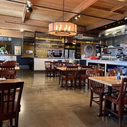 Thai House - Vancouver - Interior