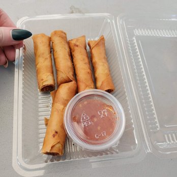 Austina's Grinds - Lumpia 2/1/20 - Food Trucks Near Me - Kahului, Hawaii Austina's Grinds - Lumpia 2/1/20 - Food Trucks Near Me - Kahului, Hawaii