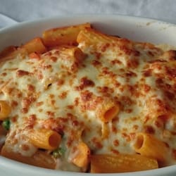 Ristorante "Mamma Mia" zur Flößerstube - Rigatoni in Bolognese-Sahne-Soße, überbacken mit Käse