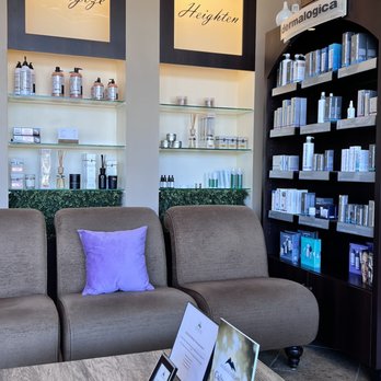 Massage Heights - Lobby Seating - Massage Therapy Near Me - Pearland, Texas