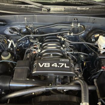 Shine Pros - Engine detail - Auto Detailing Near Me - North Hollywood , California Shine Pros - Engine detail - Auto Detailing Near Me - North Hollywood , California